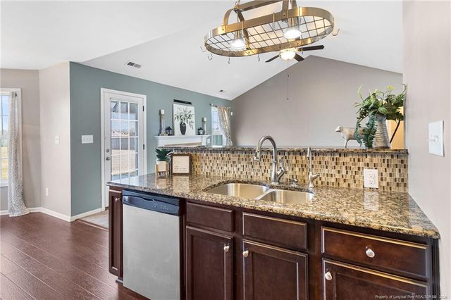 3559 Thrower Road, Hope Mills, NC 28348