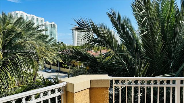 3001 NE 185th St 431, Aventura, FL 33180