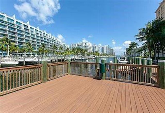3001 NE 185th St 431, Aventura, FL 33180