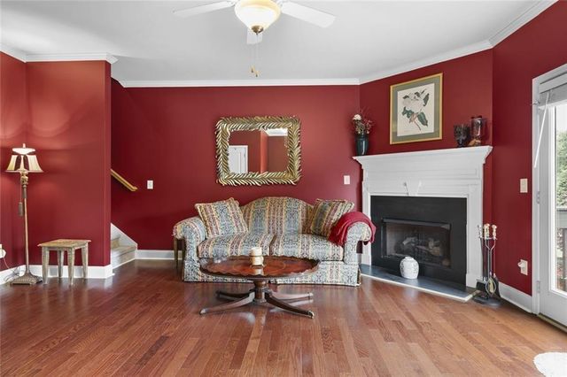 423 Royal Crescent E Lane, Canton, GA 30115