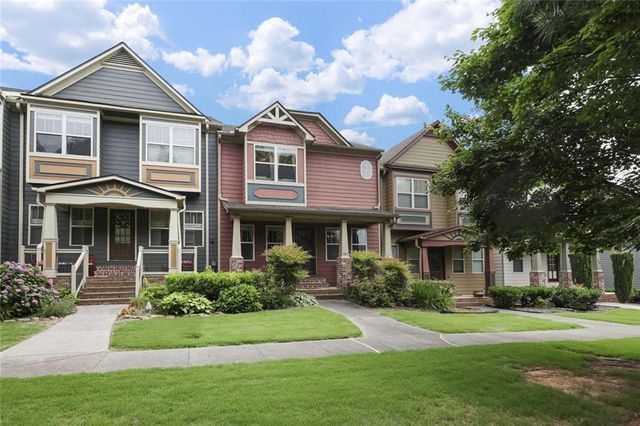 423 Royal Crescent E Lane, Canton, GA 30115