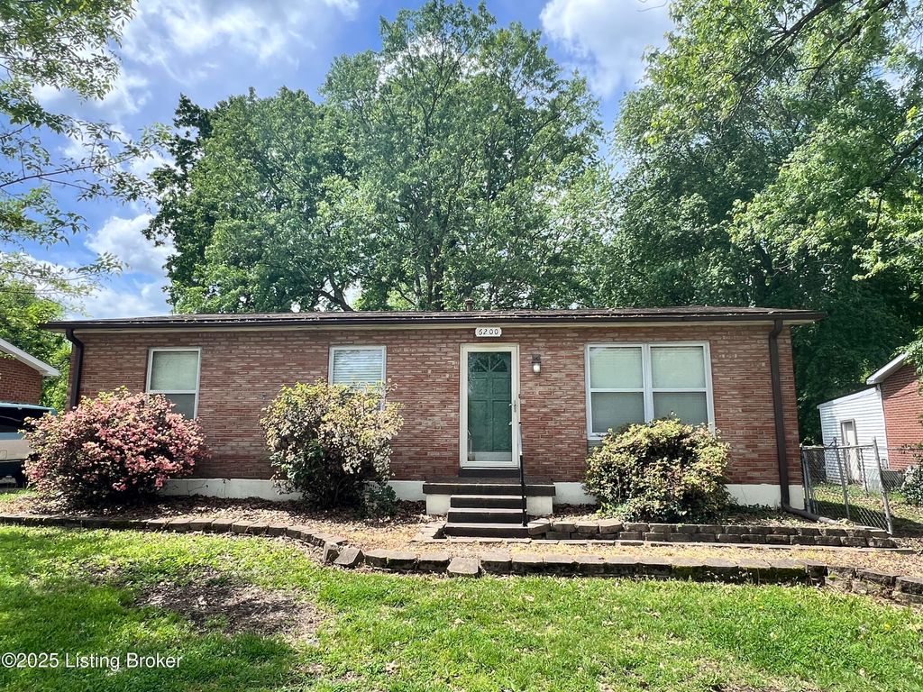 6200 Trena Trl, Louisville, KY 40258