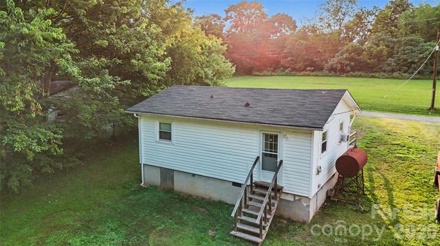 56 Jackson Lane, Stony Point, NC 28678