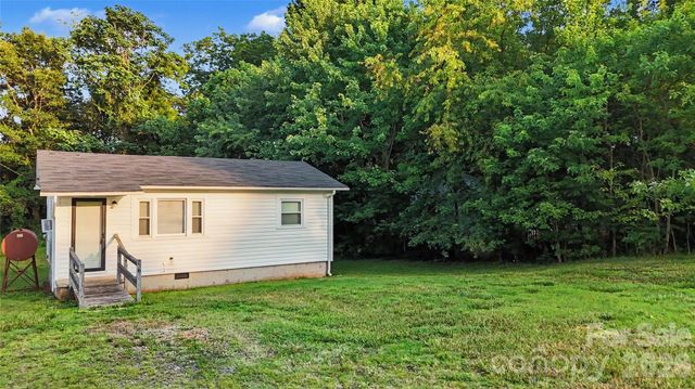56 Jackson Lane, Stony Point, NC 28678