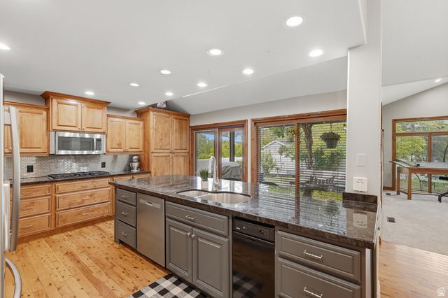 962 S VALLEY VIEW DR, Fruit Heights, UT 84037