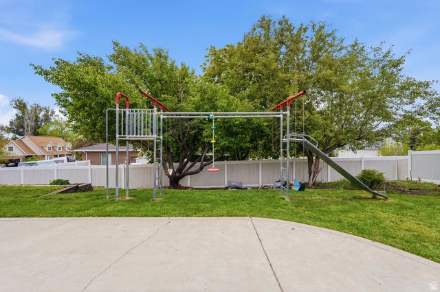 962 S VALLEY VIEW DR, Fruit Heights, UT 84037