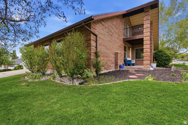 962 S VALLEY VIEW DR, Fruit Heights, UT 84037