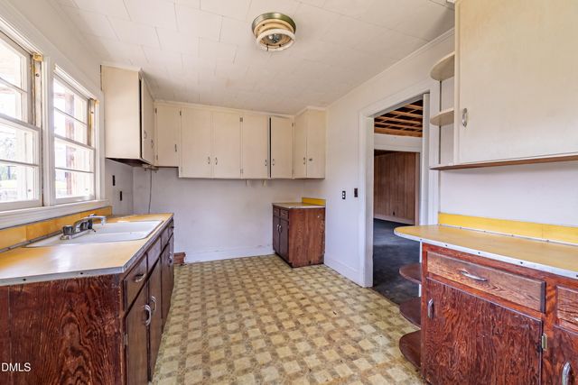 216 N Cheatham Street, Franklinton, NC 27525