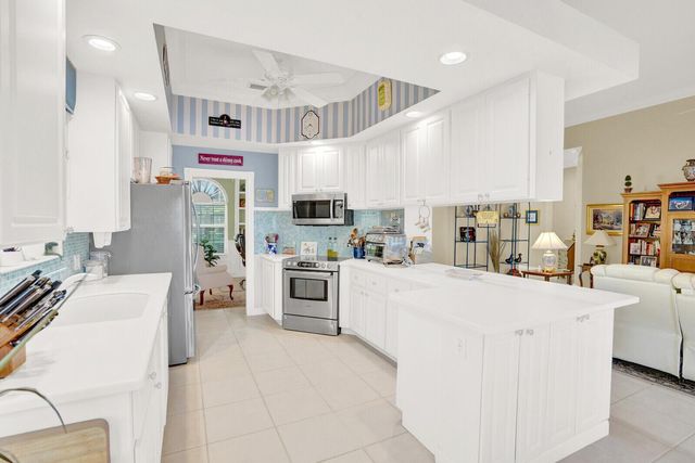 8121 Jolly Harbour Court, Wellington, FL 33414