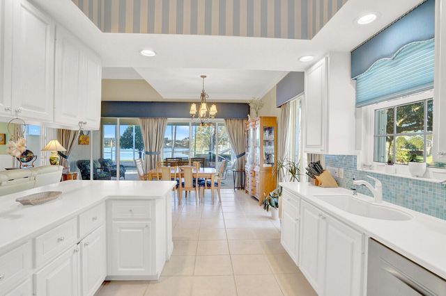 8121 Jolly Harbour Court, Wellington, FL 33414