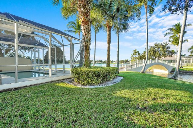 8121 Jolly Harbour Court, Wellington, FL 33414