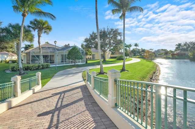 8121 Jolly Harbour Court, Wellington, FL 33414