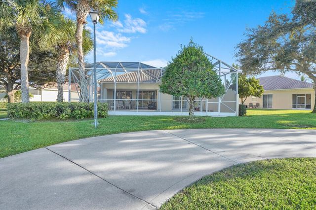 8121 Jolly Harbour Court, Wellington, FL 33414