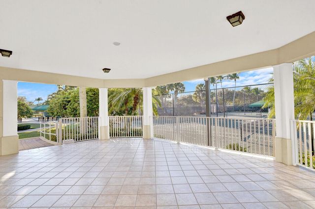 8121 Jolly Harbour Court, Wellington, FL 33414