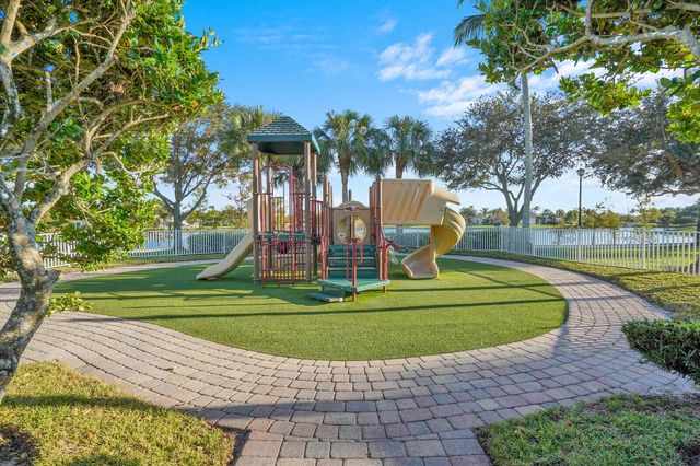 8121 Jolly Harbour Court, Wellington, FL 33414