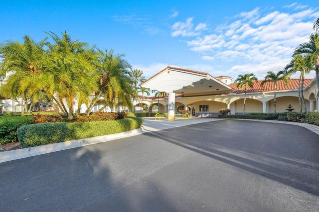 8121 Jolly Harbour Court, Wellington, FL 33414