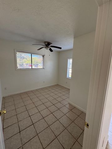 10134 Kirkglen Drive 3, Houston, TX 77089