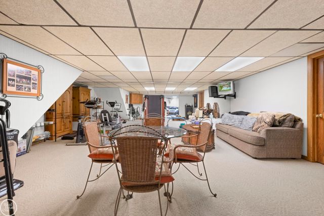6718 Pond Drive, Washington Twp, MI 48094
