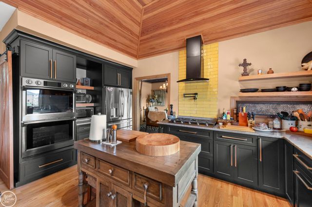6718 Pond Drive, Washington Twp, MI 48094