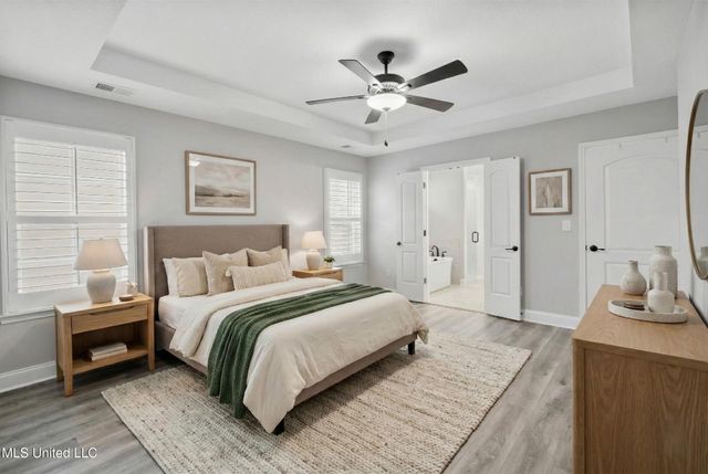 5906 W Foxdale Loop, Southaven, MS 38672