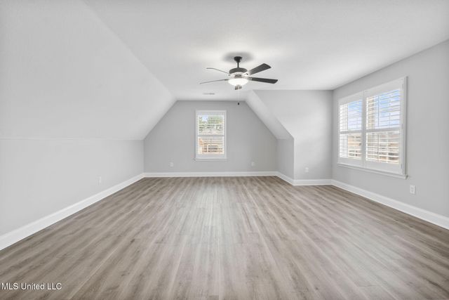 5906 W Foxdale Loop, Southaven, MS 38672