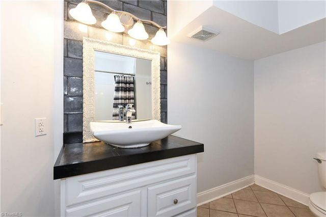 5303 Justin Court, Greensboro, NC 27410