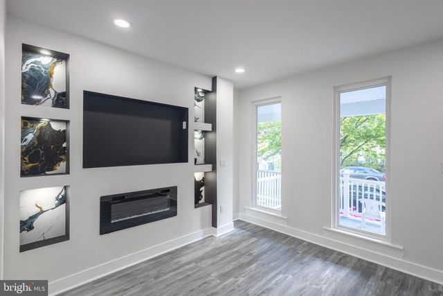2115 N LONGWOOD ST, Baltimore, MD 21216