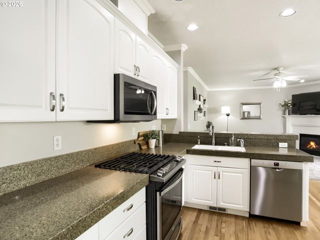 1312 Se 14TH Ave, Canby, OR 97013