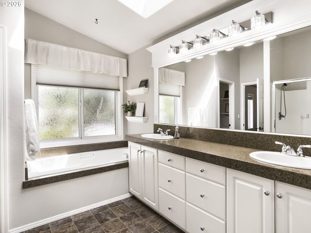 1312 Se 14TH Ave, Canby, OR 97013