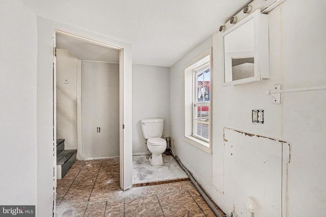 122 N HIGH ST, Duncannon, PA 17020