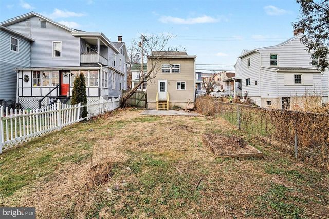 122 N HIGH ST, Duncannon, PA 17020