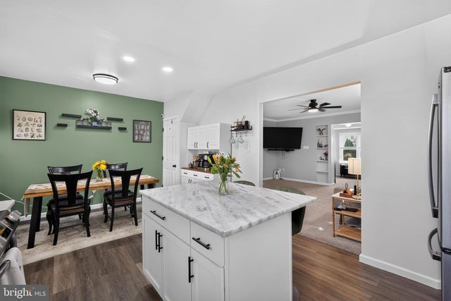 1100 HARDING DR, Havertown, PA 19083