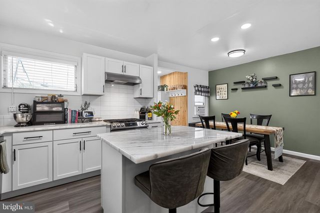 1100 HARDING DR, Havertown, PA 19083
