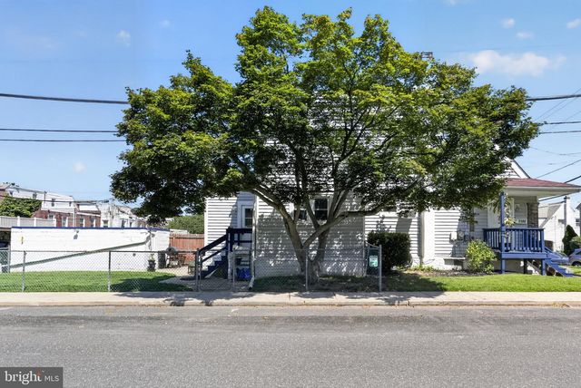 1100 HARDING DR, Havertown, PA 19083