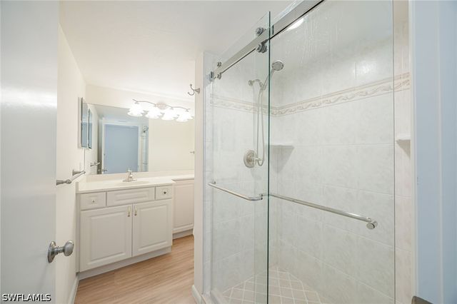 425 Wildwood LN, Naples, FL 34105