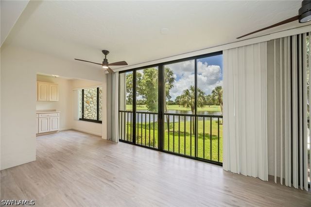 425 Wildwood LN, Naples, FL 34105