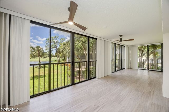 425 Wildwood LN, Naples, FL 34105