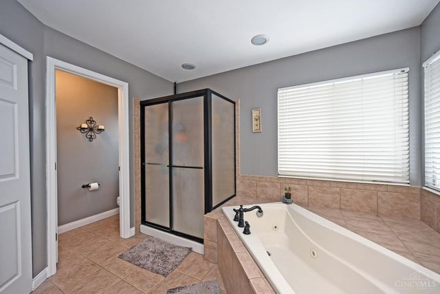 5358 White Farm Boulevard, Miami Twp, OH 45150