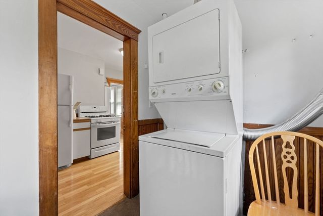 10 Newcastle Rd 2, Peabody, MA 01960