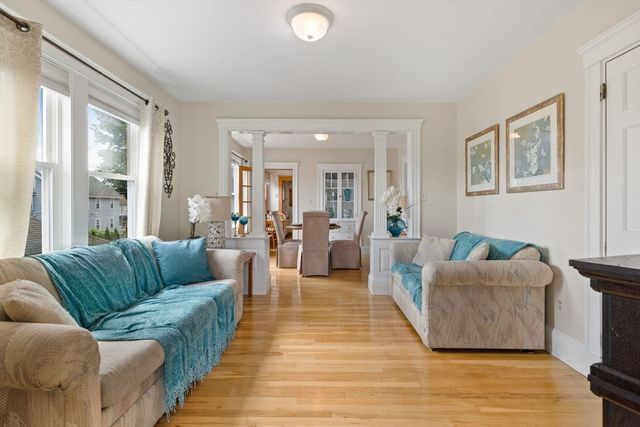 10 Newcastle Rd 2, Peabody, MA 01960