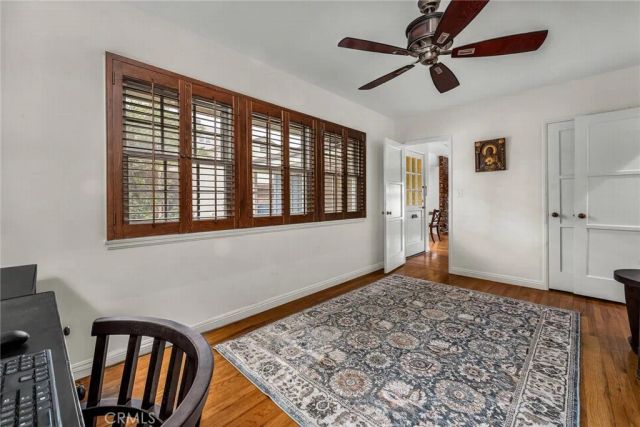 6913 Columbus Avenue, Van Nuys, CA 91405