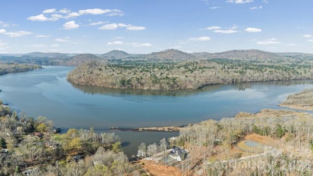 587 Carolina Drive, Troy, NC 27371