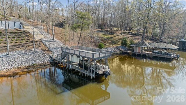 587 Carolina Drive, Troy, NC 27371
