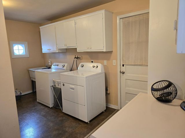 405 Clary Street W, Worthington, MN 56187