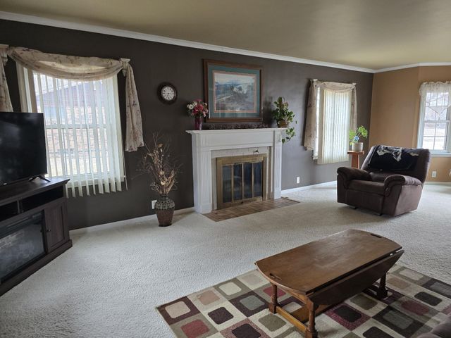 405 Clary Street W, Worthington, MN 56187