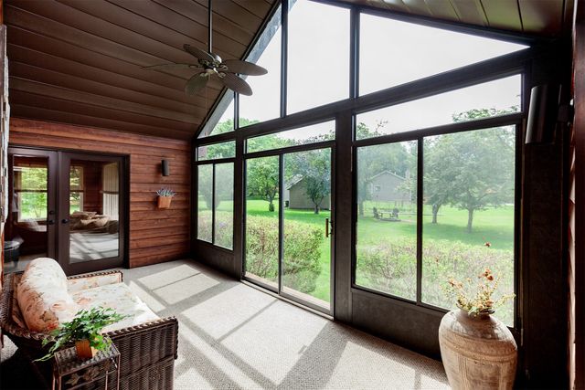 9049 NW 37 Street, Polk City, IA 50226