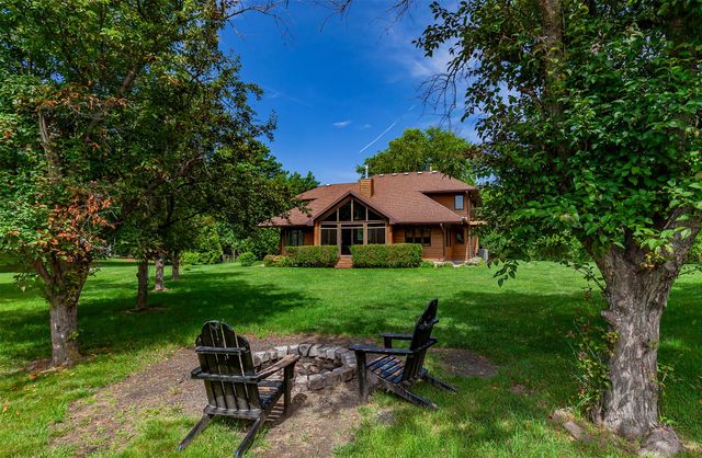 9049 NW 37 Street, Polk City, IA 50226