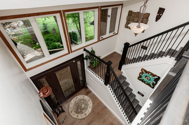 9049 NW 37 Street, Polk City, IA 50226