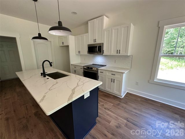 906 Maywood Street, Kannapolis, NC 28081