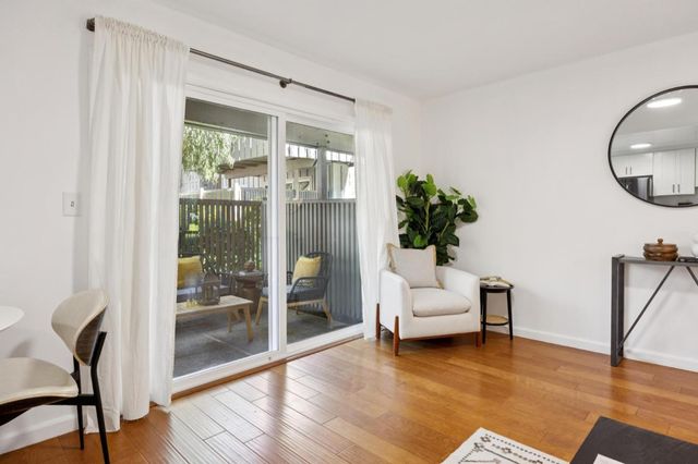255 S Rengstorff Avenue 161, Mountain View, CA 94040